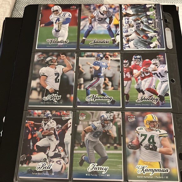 2007 NFL Card Lot - Picture 3 of 7